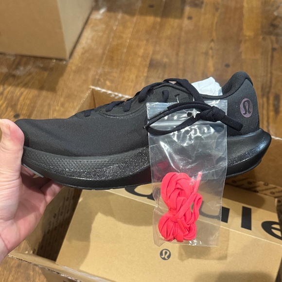 Lululemon Black Athletic Sneakers/US 7.5/Brand New/NIB! Never Worn! Gorgeous! - Picture 12 of 16